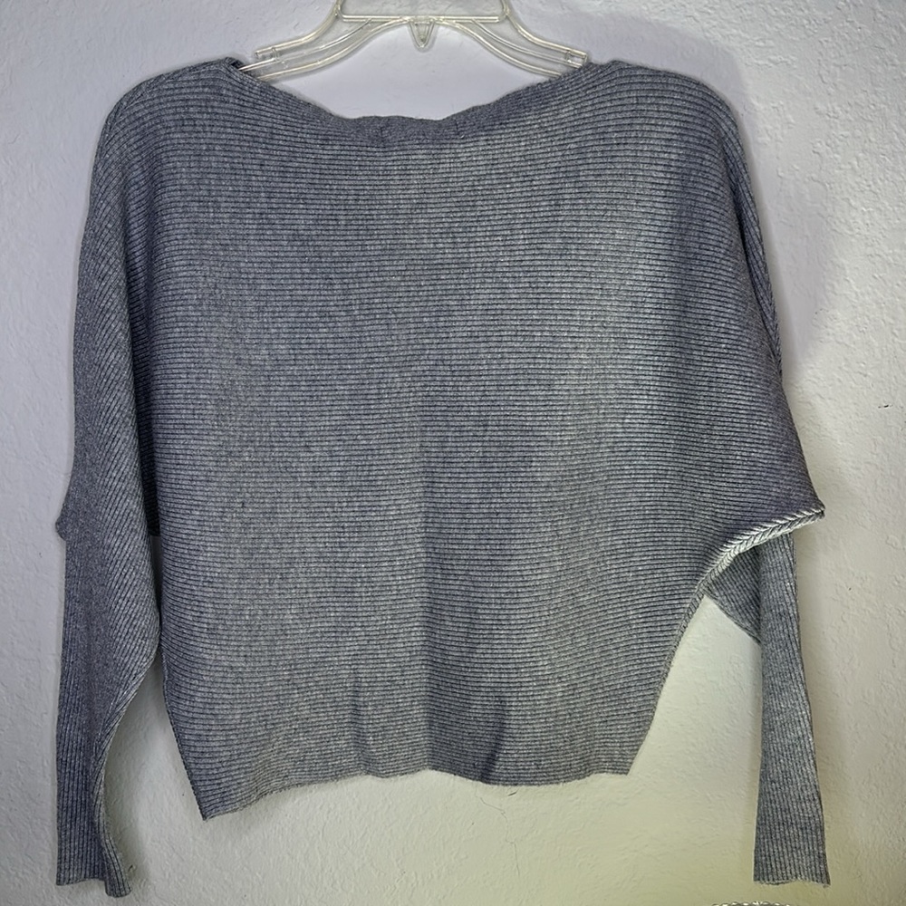 Dolman Sleeve Ribbed Top - Picture 4 of 8